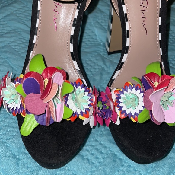 Betsey Johnson Heels - Picture 3 of 10